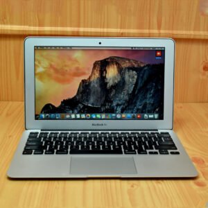 MacBook Air 11-inch